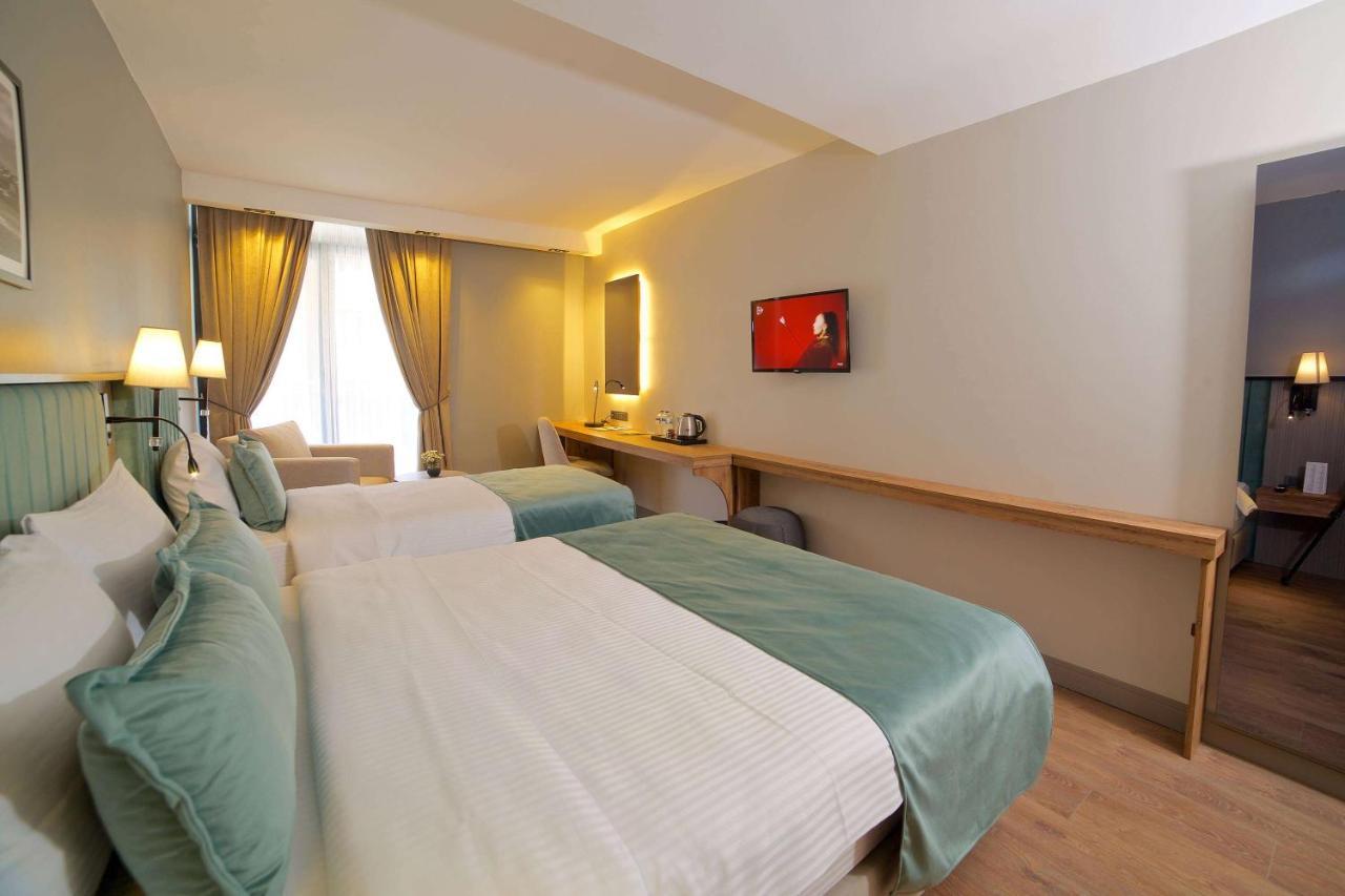 Days Inn By Wyndham Istanbul Arnavutkoy מראה חיצוני תמונה