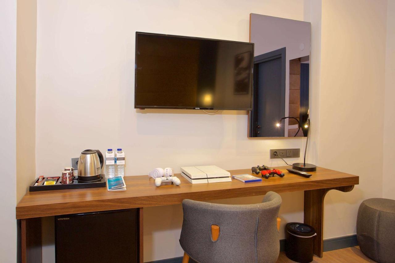 Days Inn By Wyndham Istanbul Arnavutkoy מראה חיצוני תמונה