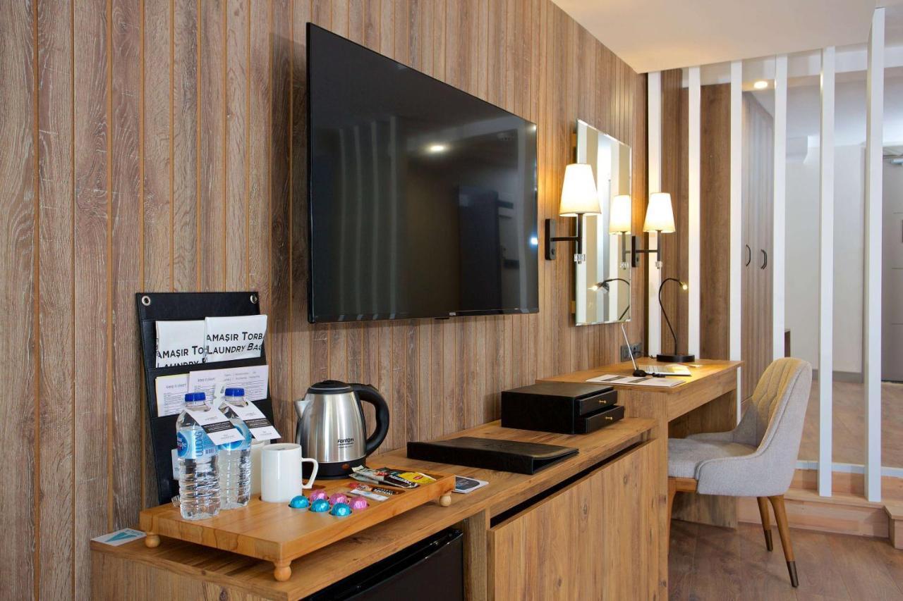 Days Inn By Wyndham Istanbul Arnavutkoy מראה חיצוני תמונה