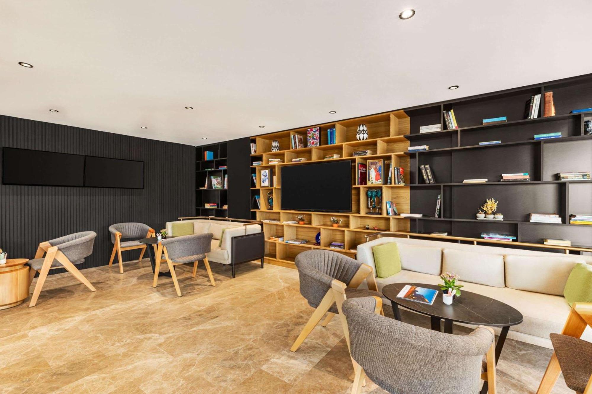 Days Inn By Wyndham Istanbul Arnavutkoy מראה חיצוני תמונה