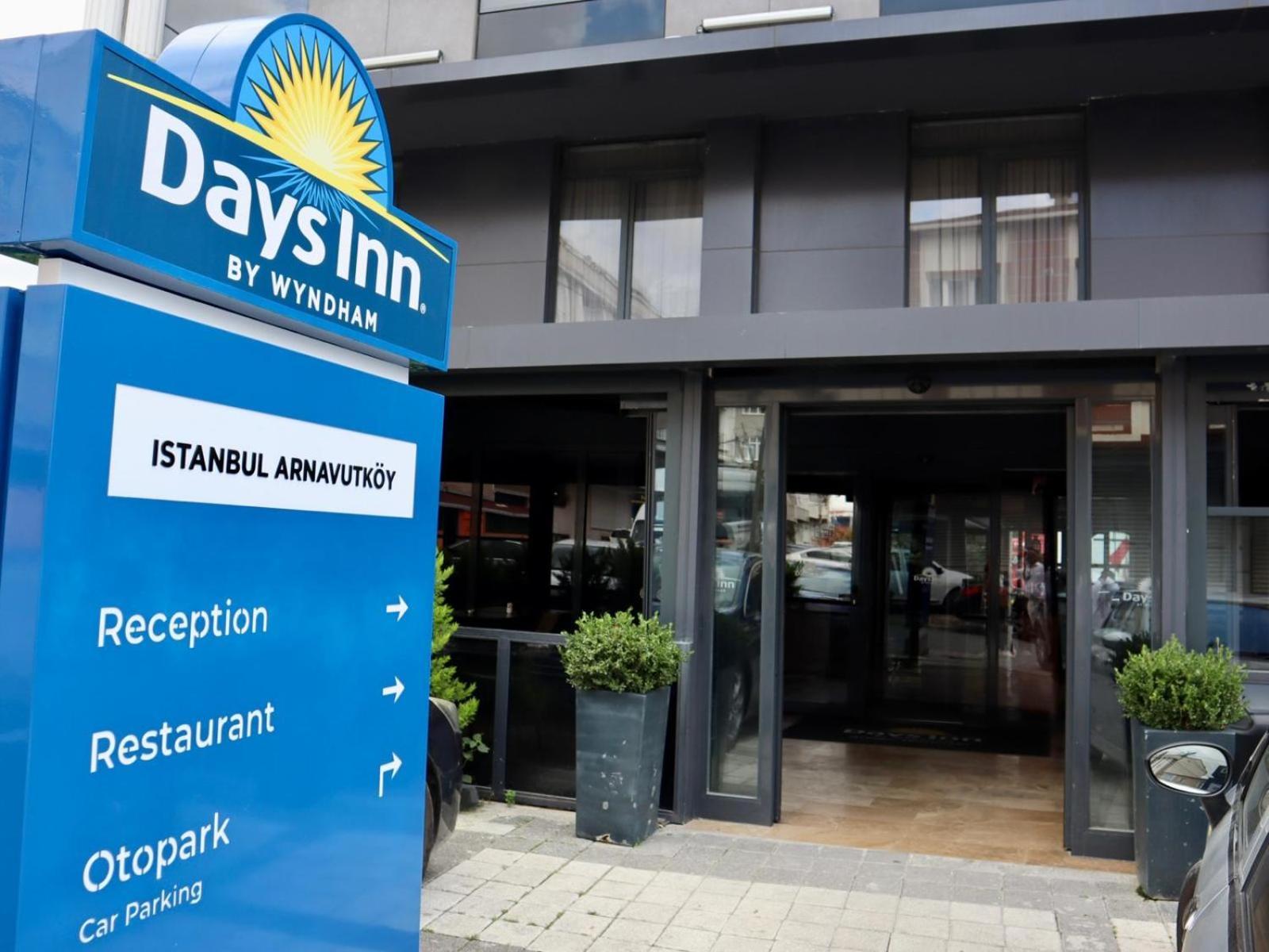 Days Inn By Wyndham Istanbul Arnavutkoy מראה חיצוני תמונה